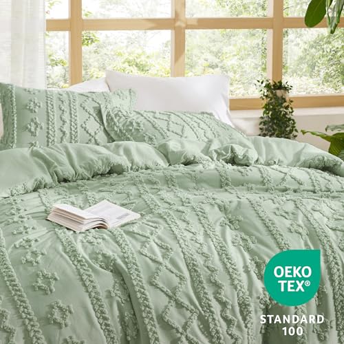 Bedsure Tufted Boho Comforter Set California King - Sage Green Boho Bed Set, GentleSoft™ 3 Pieces Farmhouse Shabby Chic Embroidery Bedding, Gifts for Woman, Soft Jacquard Comforter for All Seasons