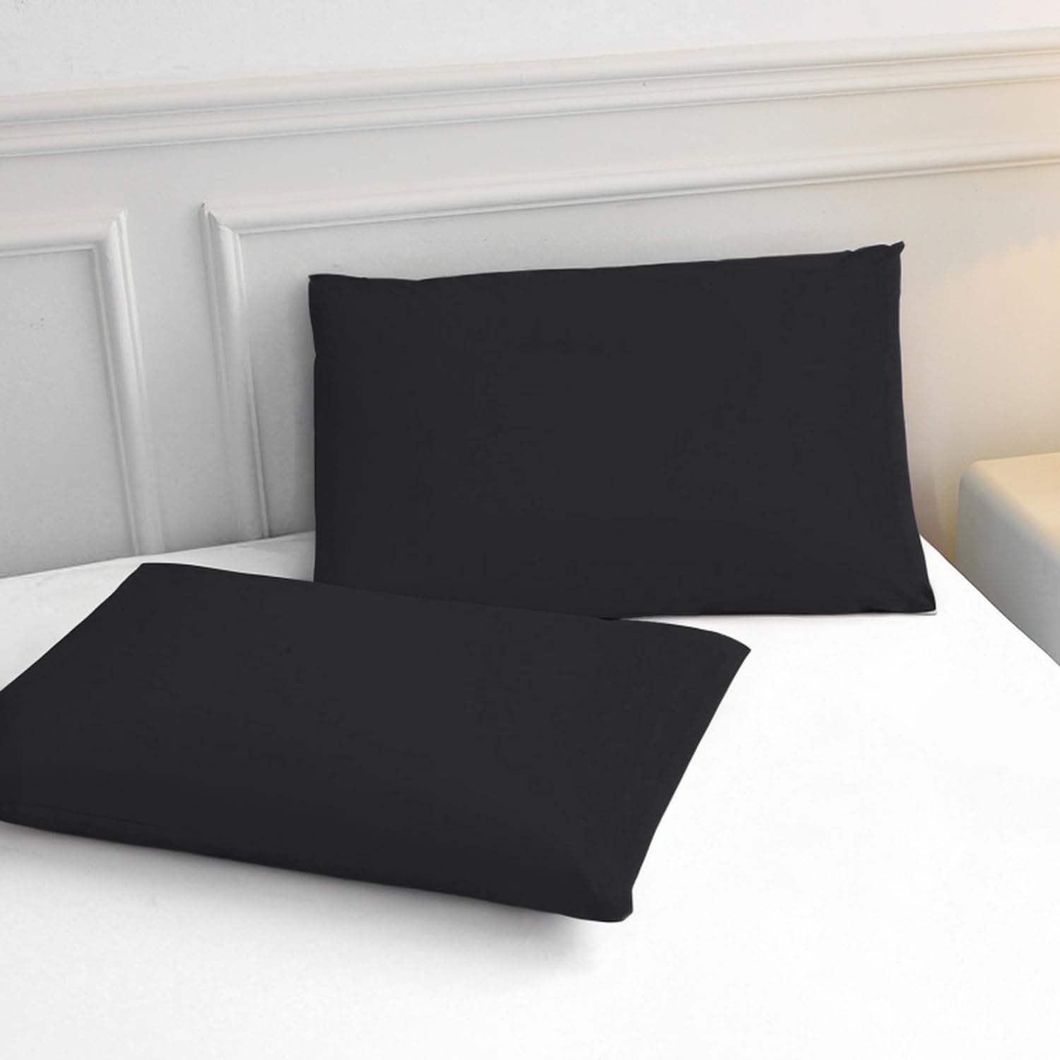 Meteorwi Home - Funda de Almohada 45x70cm con Cierre de Cremallera,Juego de 2 Fundas Almohada 100% Poliéster Transpirable y Suave (Negro)