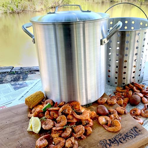 Bayou Classic 4325 25-qt Aluminum Shrimp Pot Features Perforated Aluminum Basket Domed Vented Lid Heavy Riveted Handles Perfect For a Classic Shrimp Boil