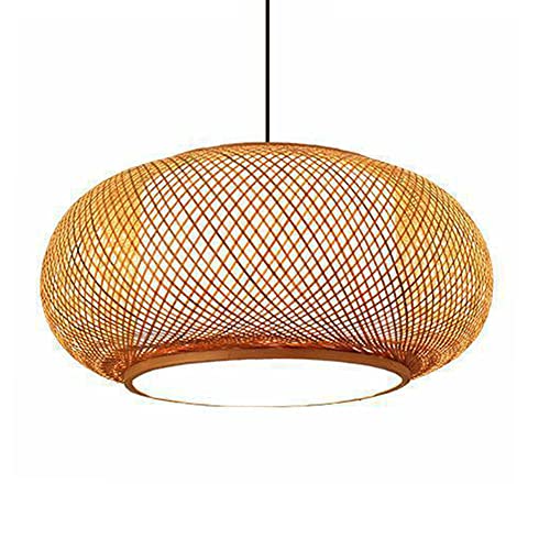 Lampe à suspension en osier naturel idéale au-dessus de la table de cuisine
