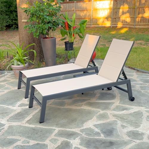 Image of PURPLE LEAF Outdoor Patio Chaise Lounge Set of 4 Aluminum Lounge Chair with Wheels and Side Table Pool Chaise Chair for Outdoor Garden Poolside Beige