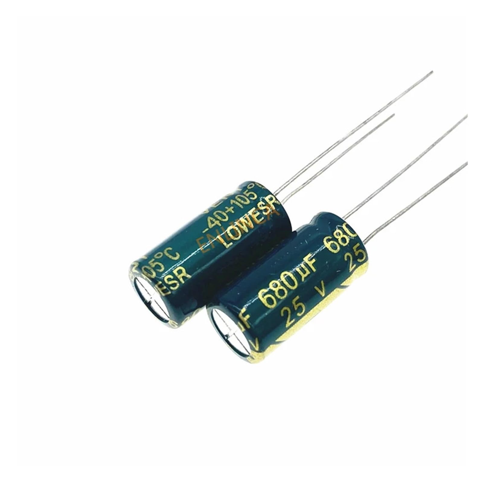 680uf 25v condensateur aluminium 8x16mm pour réparation de carte mère PC