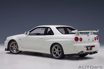 AUTOart 1/18 Nissan Skyline GT-R R34 V Spec II White Pearl Finished Product 77406