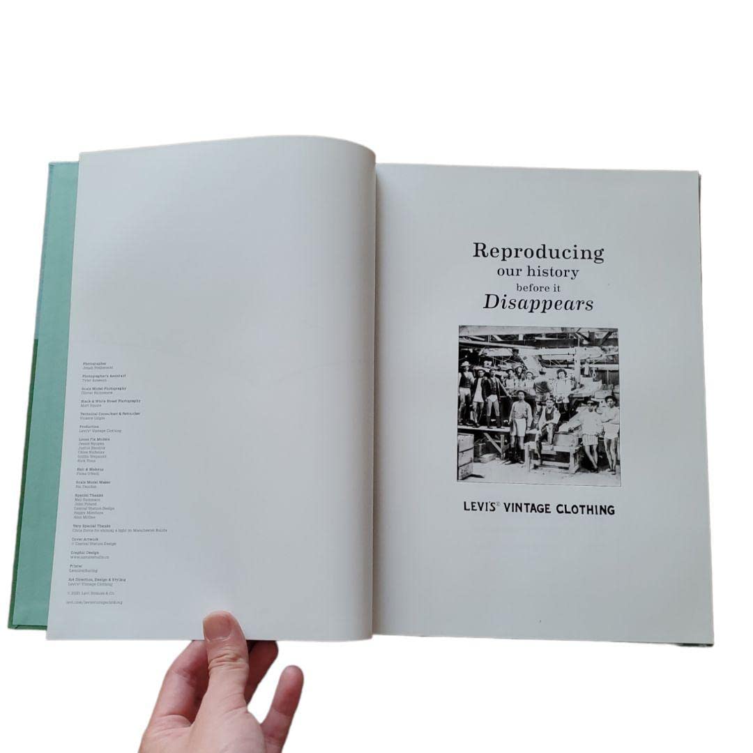 Amazon.co.jp: LVC Levi's Vintage Clothing Lookbook Art Book