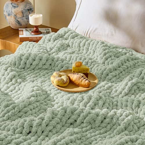 Image of Inhand Meadow Green Chunky Chenille Yarn for Hand Knitting,Thick Bulky Christmas Blanket Yarn for Crocheting,Soft Fluffy Yarn for Crochet holiday Gifts for Women /Beginners,18 Pack (29.5Yds /8.4oz Each)