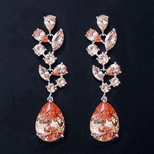 Boucles d'oreilles mariage zircone cubique pour sublimer la mariée en blanc
