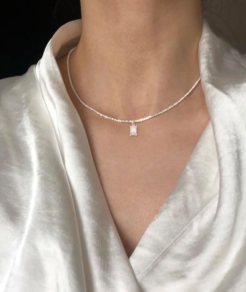 CAROVO Gold Necklace for Women,Dainty Gold Necklaces 14k Gold Plated Diamond Necklaces Cute CZ Solitaire Choker Necklaces for Women Simple Cubic Zirconia Pendant Necklace Trendy Jewelry Gifts4