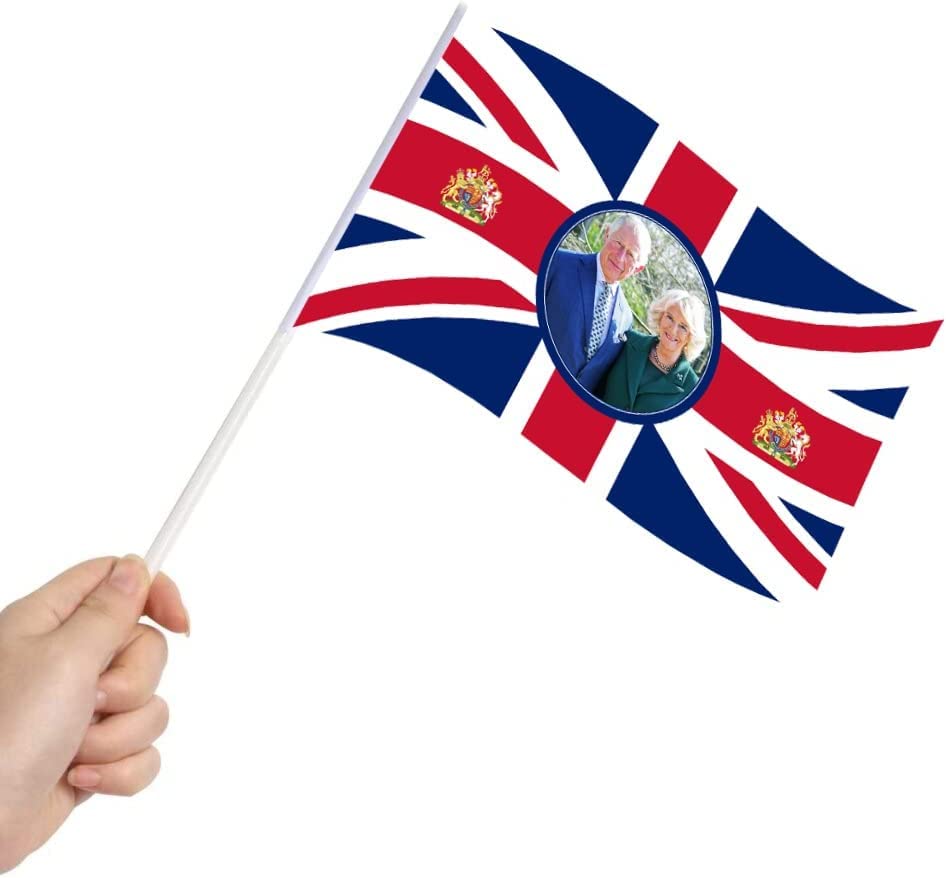 50pcs PVC Hand Waving Flags Union Jack King Charles III and Queen Consort Camilla Coronation Mini Flags Royal Family Street Party Home Car Table Decorations - Image 3