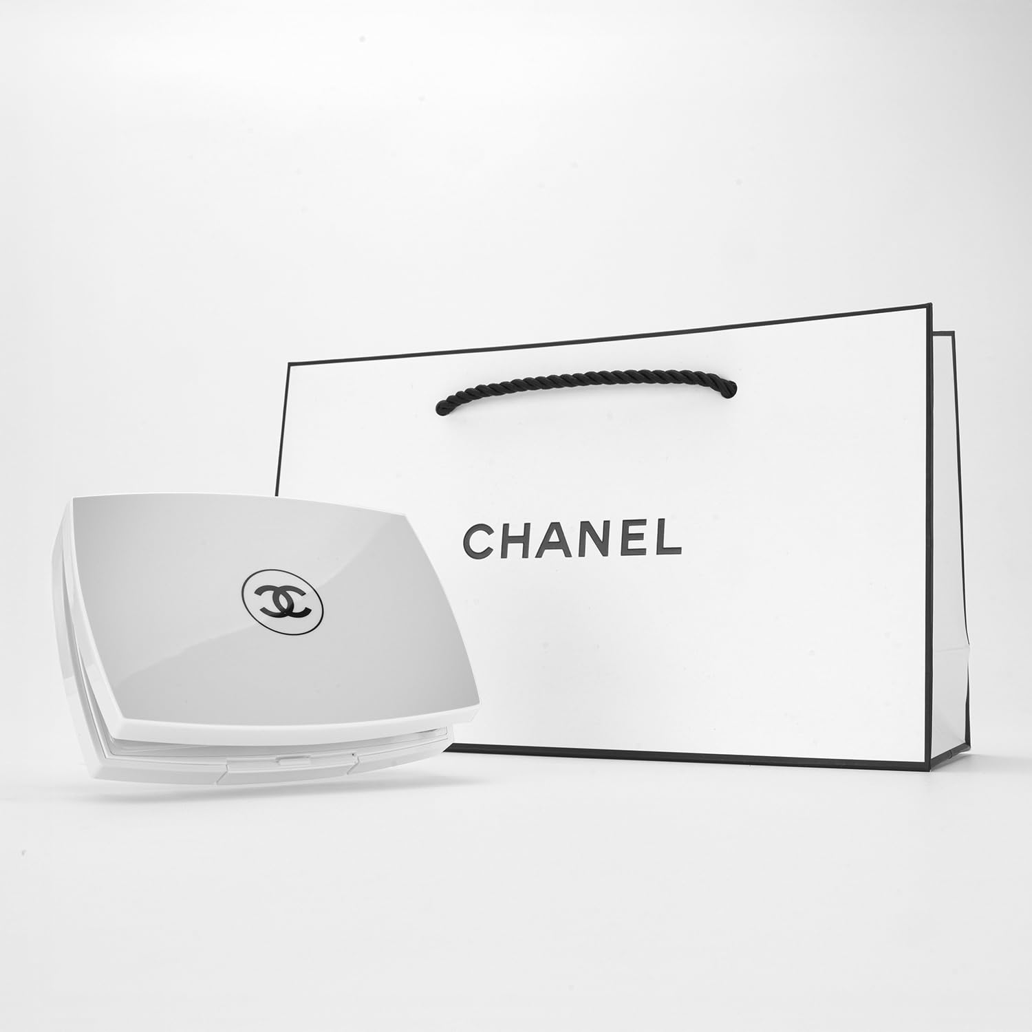 Amazon | 【国内正規品】CHANEL シャネル エクラ プルミエ コンパクト