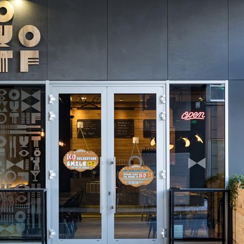 Cartello giallo di benvenuto per la porta d'ingresso, cartelli di divieto di sollecitazione per la casa, benvenuti familiari, amici, vicini e consegne, regalo di inaugurazione della casa, sorridi