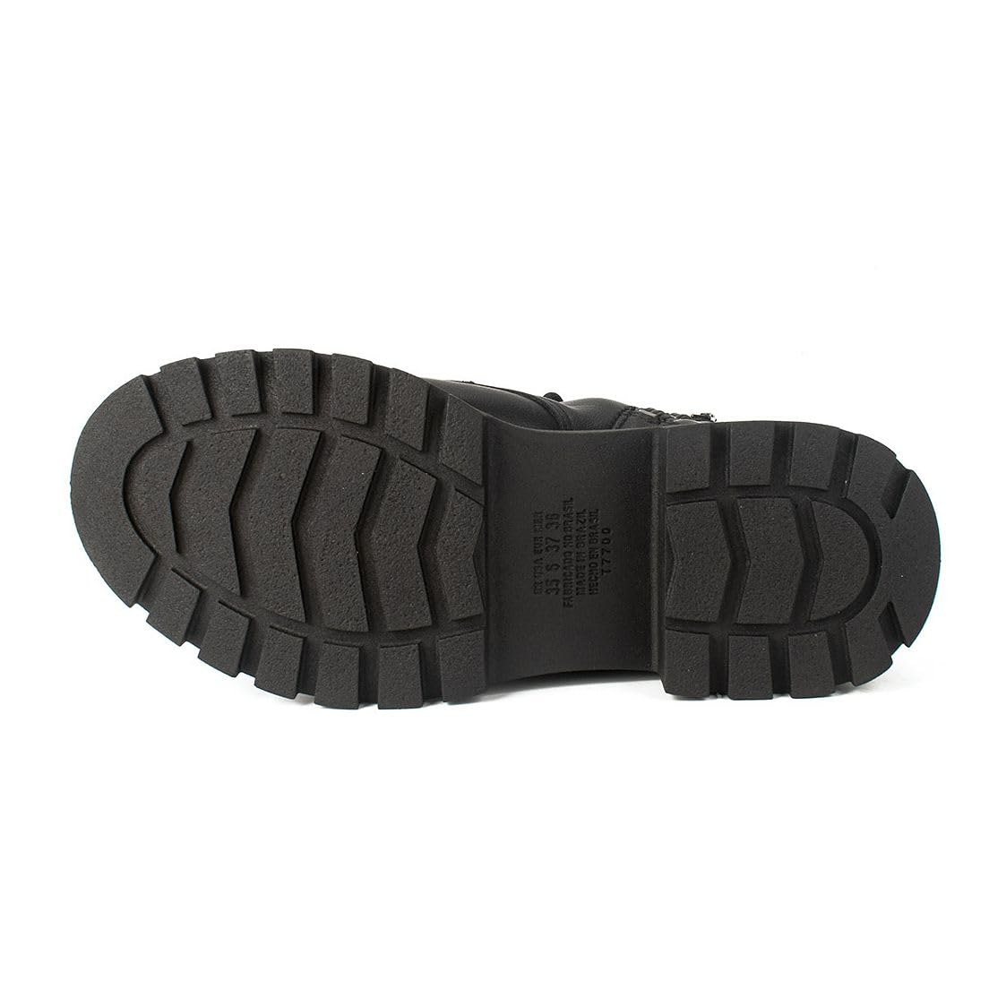 Coturno Feminino Dakota com Zíper Lateral Preto em promoção! Veja a oferta e mais achadinhos de Botas 7 Hoje é o melhor dia para comprar Coturno Feminino Dakota com Zíper Lateral Preto com aquele preço maroto! Promoção! Aproveite a oferta! 7