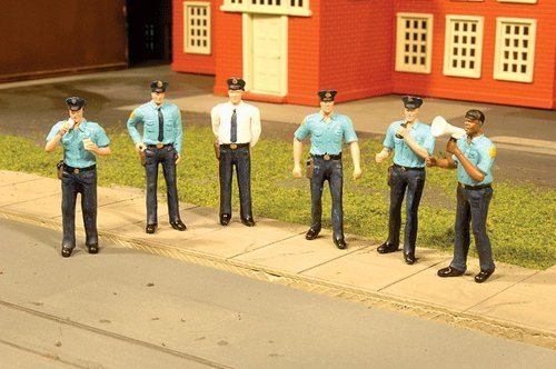 Bachmann Trains - Figures - Police Squad (6Pcs/Pk) - Ho Scale #TOP1