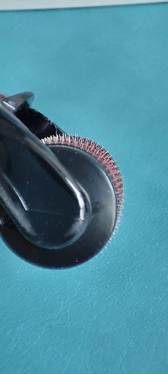 Polaris Fox Pack of 1 Derma Roller | Derma Roller 0.5mm with 540 Titanium Needles | Face roller 3