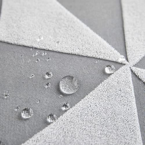 Cubre sofá impermeable gris claro de 2 plazas para proteger el cuero de manchas y mascotas 3
