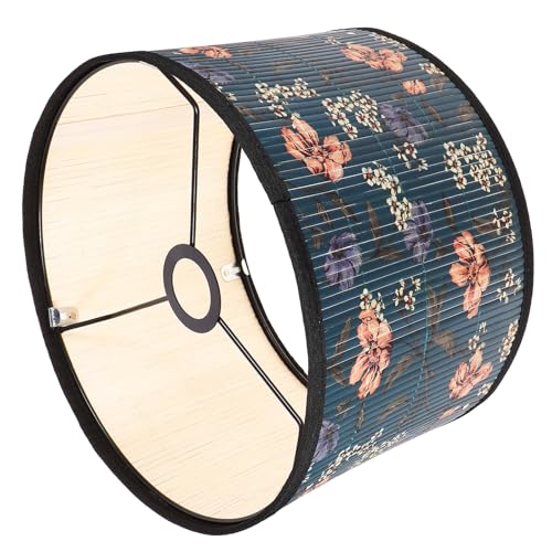 Pantalla de bambú rústica para crear ambientes cálidos en el salón