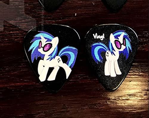 Vinyl Scratch pony guitar pick DJ Pon 3