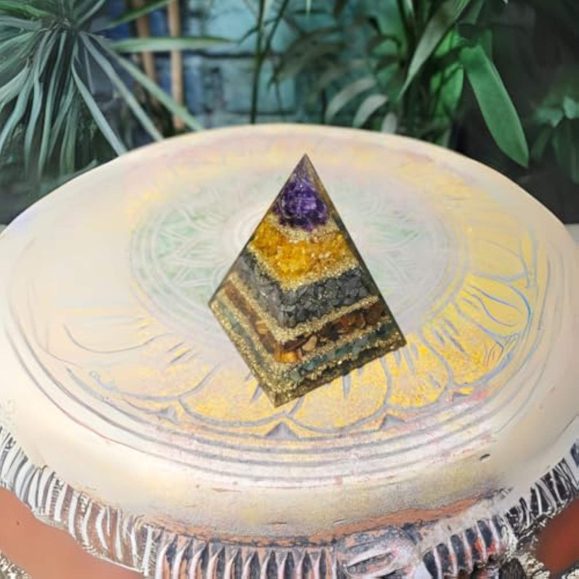 Soulwise Prosperity Orgone Energy Pyramid with Crystals