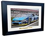 Nos produits sont créés par notre équipe de design exécutif avec une connaissance approfondie dans le domaine de l'art créatif et du design. Monté et encadré par des artisans pour une pièce intemporelle.