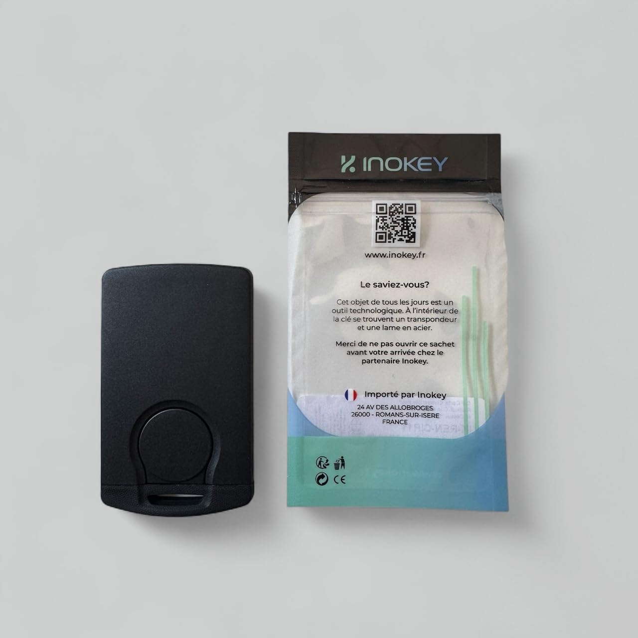 Chiave per scheda compatibile Renault Clio 4™ (2012-2020) e Captur™ (2013-2020) - 4 pulsanti, transponder ID49/ID4A, batteria CR2032, lama VA2/VA6