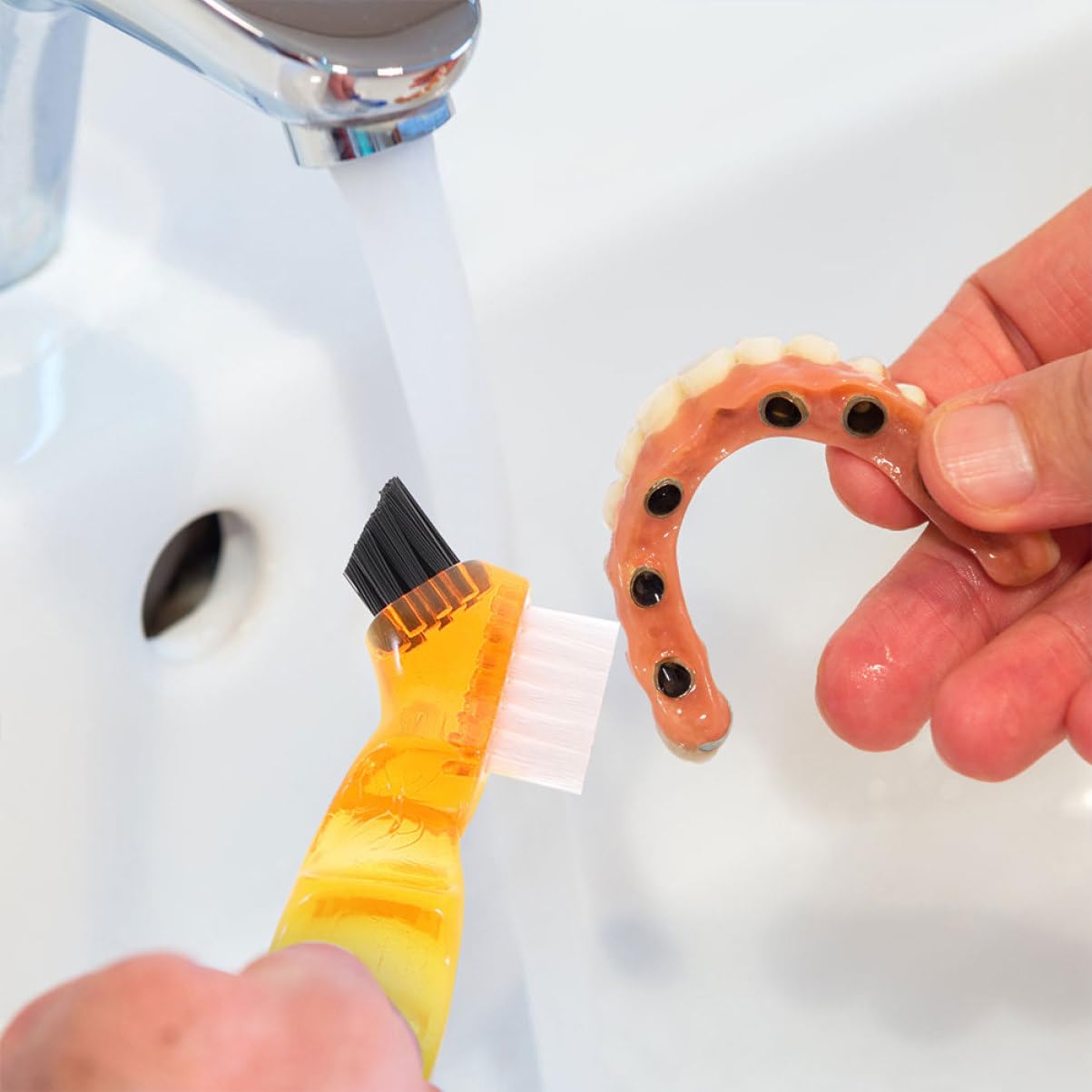 Spazzolino per Dentiera Mini a Doppia Testina 3 Pezzi | Pp Plastico, Portatile e Compatto, per Pulizia Quotidiana, Non Si Deforma Facilmente