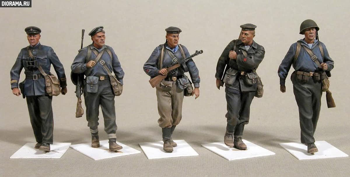 MiniArt 1:35 Scale Soviet Naval Troops Special Edition Plastic Model Kit