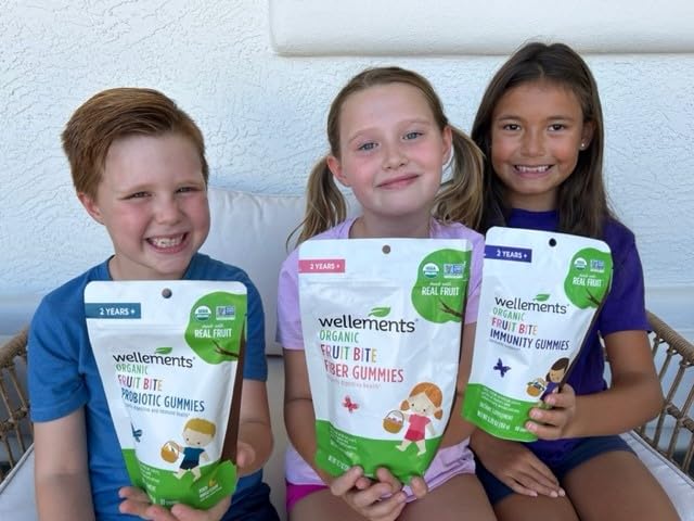 Miniatura 4 de Wellements Gomitas de fruta de fibra orgánica  Apoya la salud digestiva de niños y niños pequeños*  Fabricado con fruta real  0.11 oz de fibra por