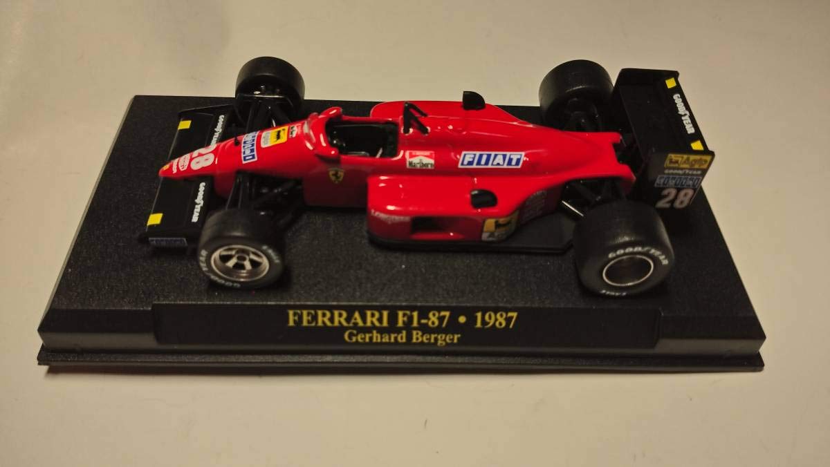 Amazon | ixo製 アシェット 1/43 フェラーリ F1-87 1987年 №28