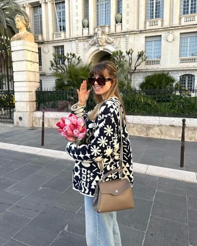 YKR Women's Quilted Lightweight Jacket in Navy – Your Go-To for Chilly Days - Image 3