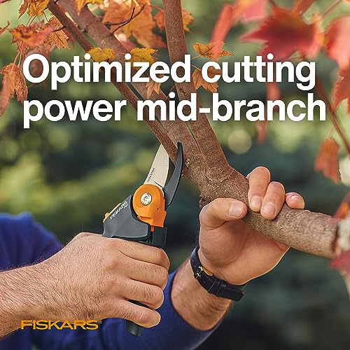 Image of Fiskars PowerGear2 Bypass Pruning Shears, 3 /4 inch Cut Capacity Garden Clippers | Patented Gear Technology Multiplies Power, Contoured Rolling Handle Reduces Hand Fatigue, Low-Friction Coated Steel Blade