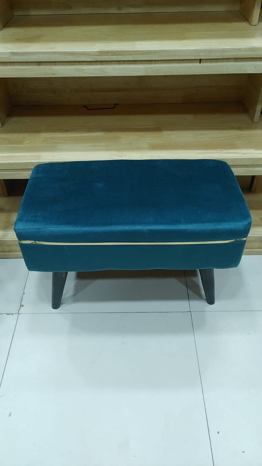 Needs Upholstered Bench Sofa Settee