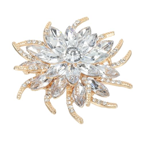 Broche en forme de fleur en strass idéale pour sublimer une tenue de mariage ou de soirée