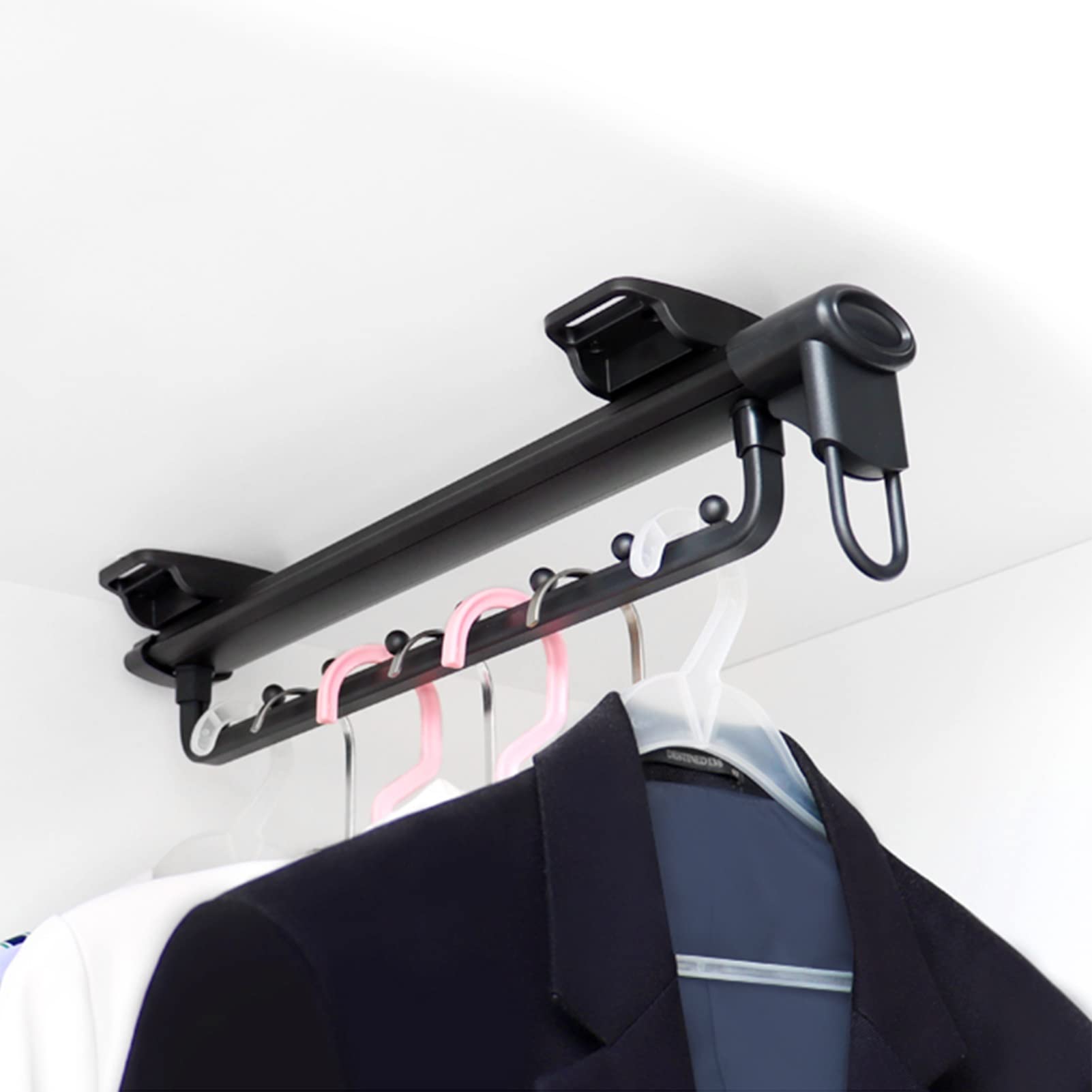 Tringle de valet de placard coulissante extensible noire portant jusqu'à 25 kg