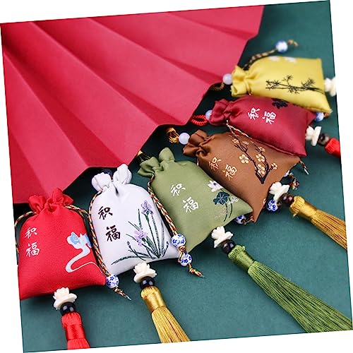 6 saquitos bordados con borlas para decoración miniatura 2