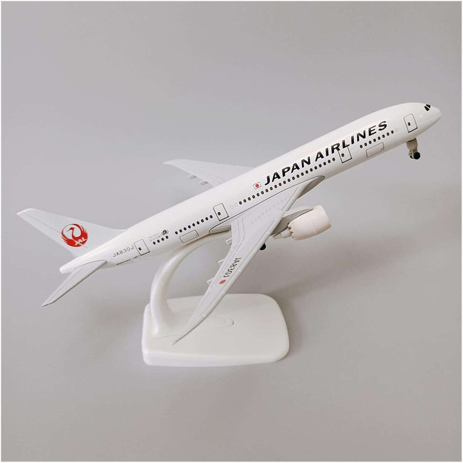20cm Fit for Aviation Boeing 787 B787 Die Cast Airplane Model with Wheels Collectible Hobby Playgame Kit