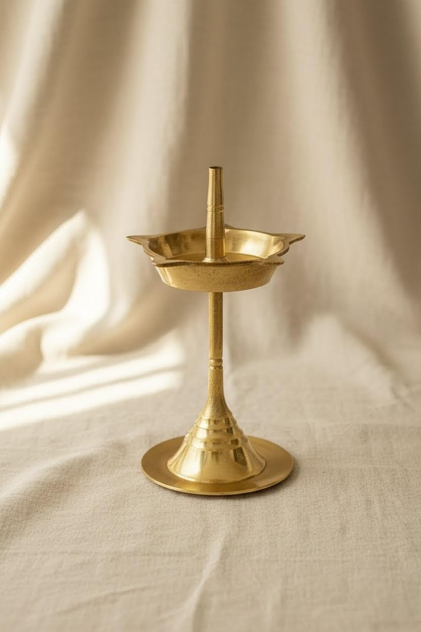 Rms Brass Kerala Nilavilakku Diya | Traditional Handcrafted Oil Lamp | Small Pooja Deepam for Temple, Home Decor, Festivals & Gifting | Perfect for Diwali, Navratri & Onam (Golden)-image-12