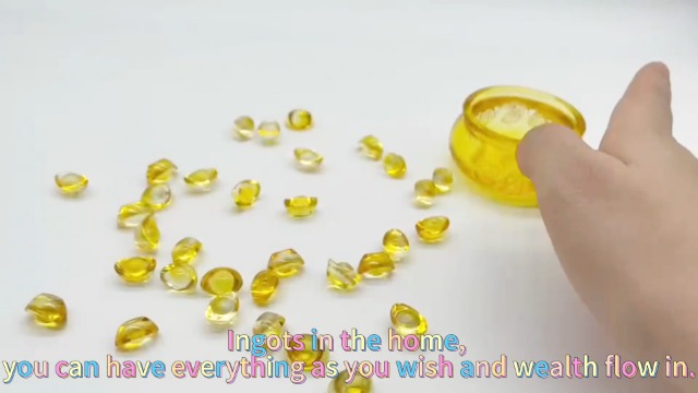 Feng Shui Golden Treasure Basin and About 30 PCS Ingot Yuan Bao, 3In Crystal Glass Treasure Basin Good Luck Wealth Prosperity Figurine for Feng Shui Decor, Home Office Decor Chinese Gifts