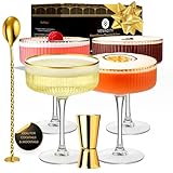 Vemacity Espresso Martini Gläser 4er Set mit Goldrand & Cocktail Zubehör | Gerippte Glas | Handgefertigte Cocktailgläser Set | Champagner Schalen | Martinigläser | Ideal für Weihnachten und Neujahr