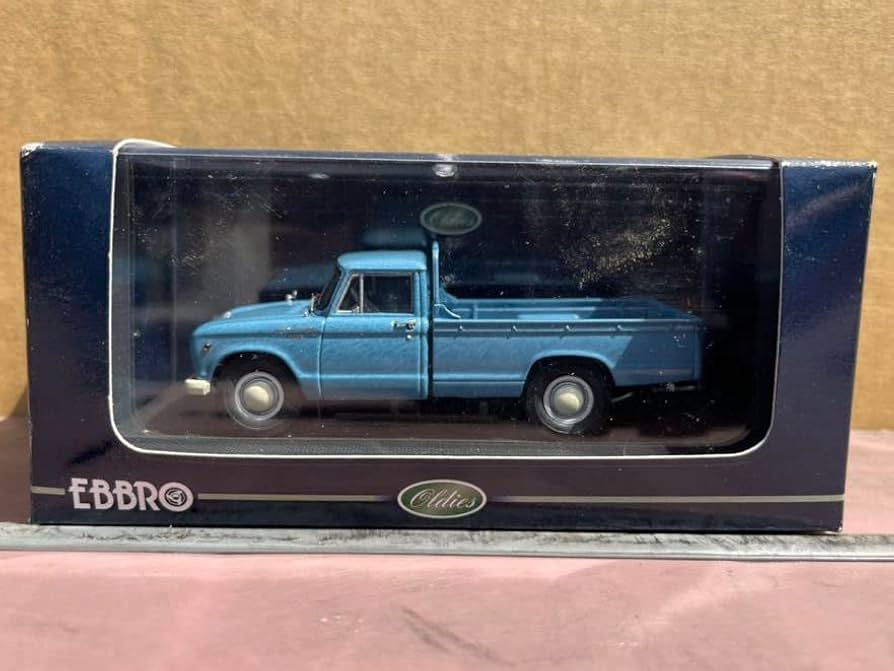 1950年代旧バンダイ赤箱シリーズ、日産ジュニアトラックのブリキスケールミニカー アサヒトーイの日産ジュニアトラックのボンネットはしご車（消防