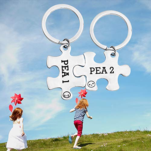 CHOORO Twins Keychain Set Two Peas in A Pod Pea 1 & Pea 2 Keychain Set Twins Jewelry Gift for Twin Sister/Brother Best Friend2
