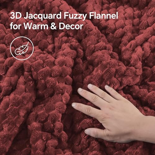 BEDELITE Fluffy Queen Comforter Set - Burgundy Fleece Soft Comforter for Queen Size Bed, Luxury Warm Bedding Set for Winter, Fuzzy Bed Set 3 Pieces (1 Comforter, 2 Pillowcases)
