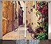 ABAKUHAUS, Cityscape. Zasłony, Ulica w Pienza Tuscany Włochy z wiszącymi koszykowymi roślinami Kwiaty rowery Obraz, czerwony zielony, 280cm x 245cm