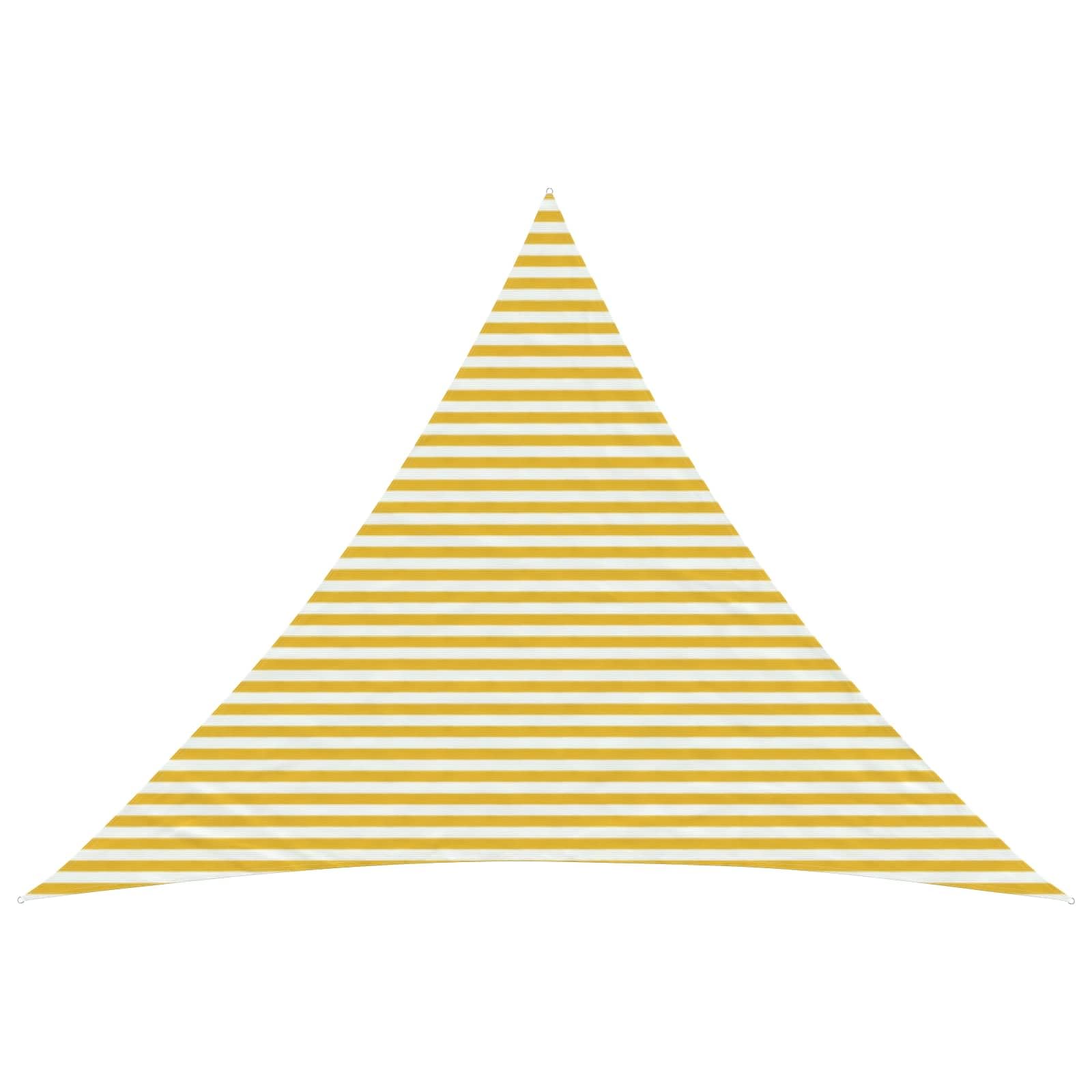 Voile d'ombrage triangulaire pour aménager un coin de fraîcheur au jardin