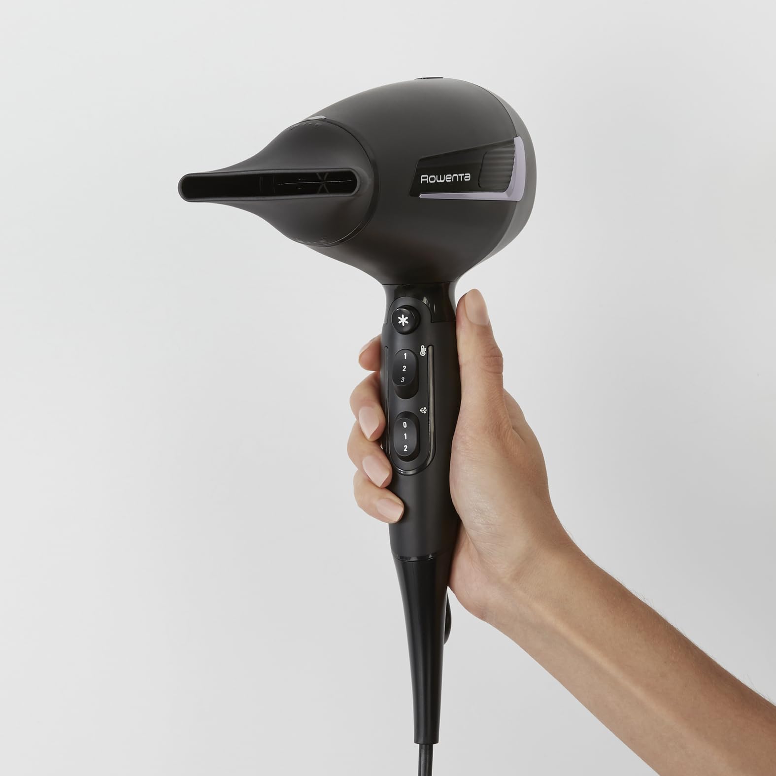 Rowenta Pro Expert Sèche-cheveux, Moteur Pro AC, 2100 W, Séchage ultra-rapide, Revêtement tourmaline qui réduit l'électricité statique, Set d'accessoires complet, Touche air froid CV8825F0