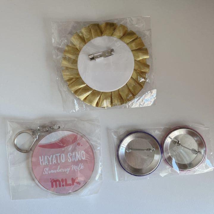 Amazon.co.jp: M!LK 佐野勇斗 キーホルダー 缶バッジ エンブレム