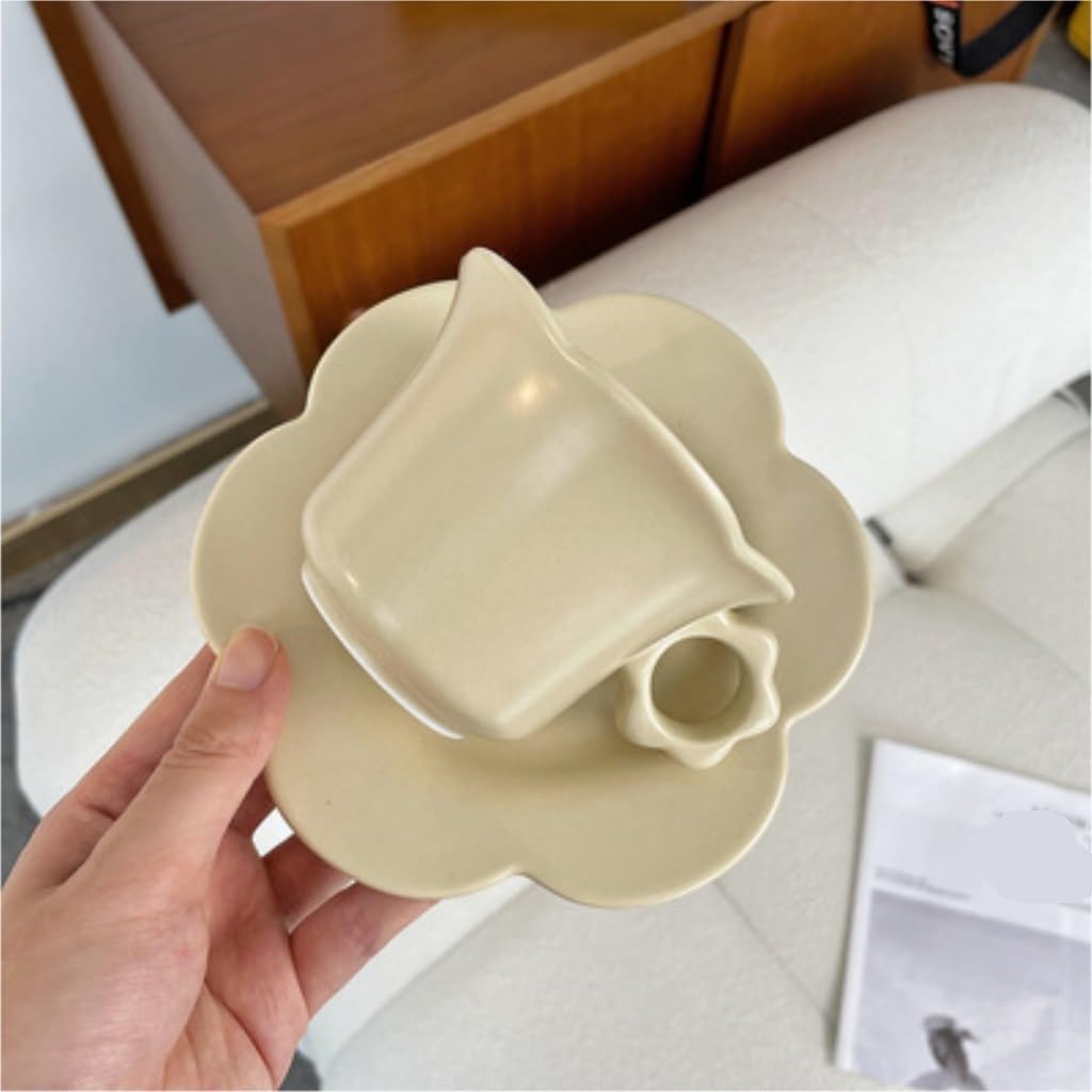Zestawy kubków i talerzyków Kreatywna ceramiczna filiżanka do kawy i spodek, filiżanka do herbaty popołudniowej Flower Side
