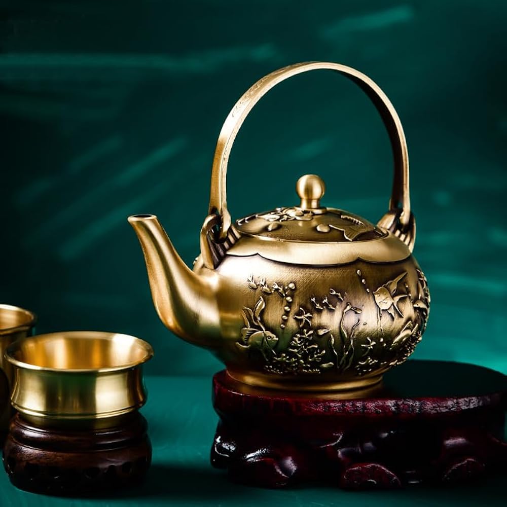 銅器 浮彫麒麟提梁壺 茶壺 酒壺 煎茶道具 装飾品 工芸品 美術品 置物 銅器 浮彫麒麟提梁壺 茶壺 酒壺 煎茶道具 装飾品 工芸品 美術品