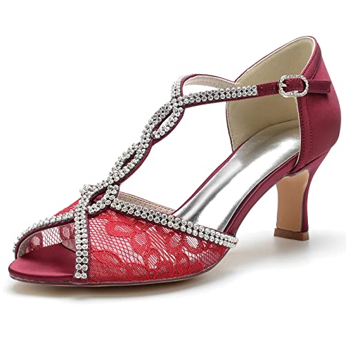 Chaussure de mariée talons bas en dentelle chic et strass