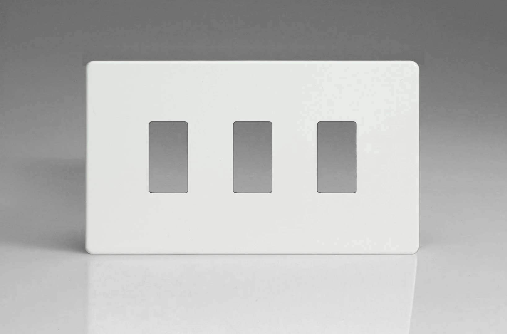 Varilight XDQPGY3S Screwless Premium White 3 Gang PowerGrid Plate (Twin Plate)