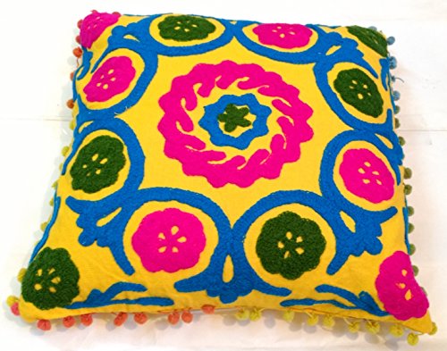 Coussin brodé main Suzani en coton pour canapé chic
