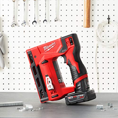 Milwaukee 2447-20 M12 3/8” Crown Stapler